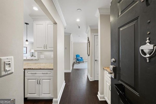 300 Johnson Ferry Road, Atlanta