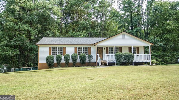 5641 Riding Woods Drive, Powder Springs