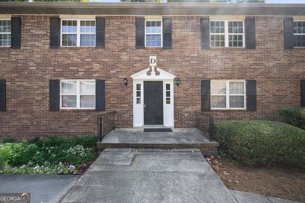 3665 Chestnut Drive, Atlanta