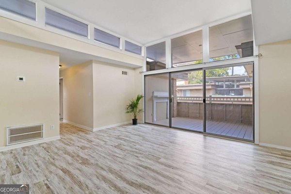 346 Carpenter Drive, Atlanta