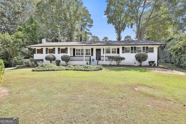 160 Winona Drive, Fayetteville