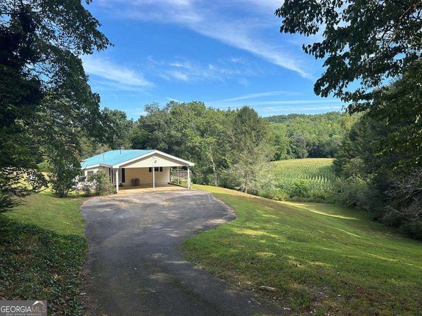 578 Jimmy Nicholson Road, Blairsville