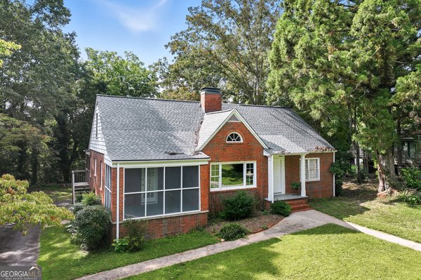 329 Morrison Moore Parkway, Dahlonega