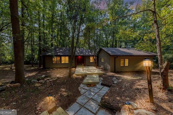 924 Model Court, Stone Mountain