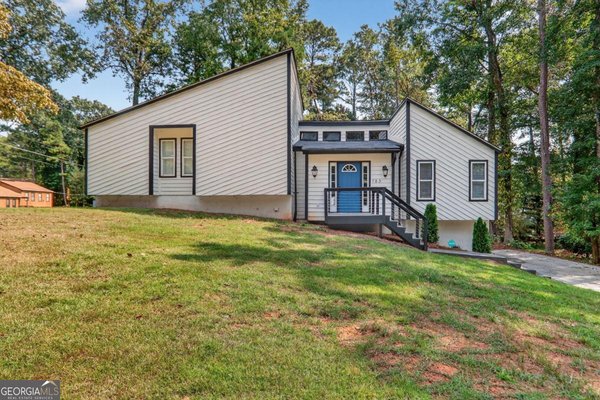783 Lost Creek Circle, Stone Mountain