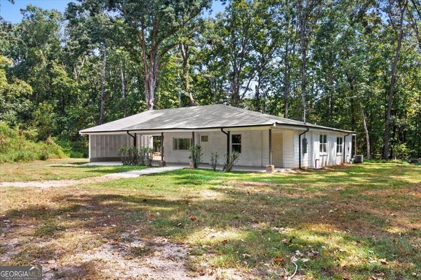 3990 Pine Hill Drive, Douglasville