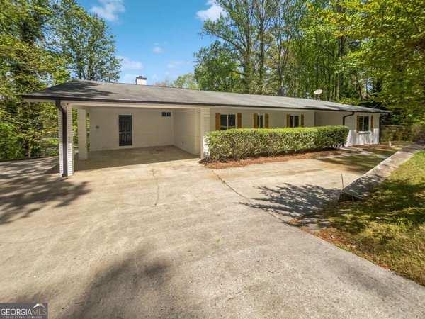 6095 Blackberry Lane, Buford