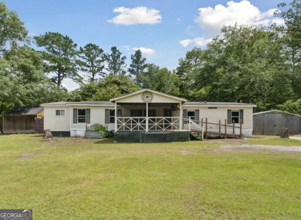 99 Conifer Drive, Guyton