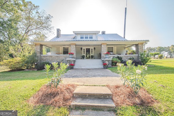 333 Shoemaker Road, West Point