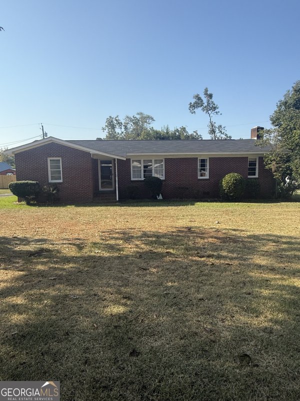 555 Jordan Lane, Swainsboro
