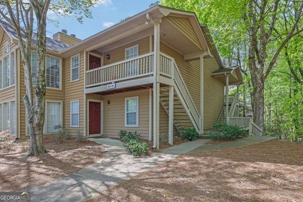 907 Country Park Drive, Smyrna