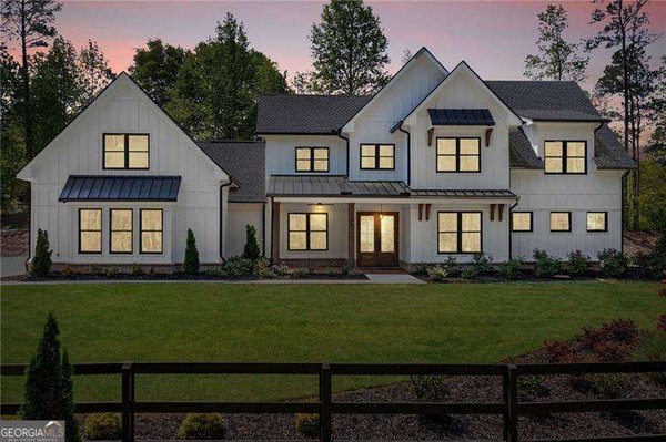 120 Farm Gate Drive, Woodstock