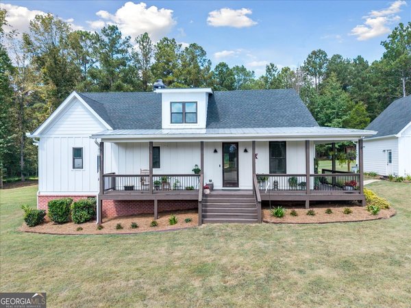 1051 Sugar Hill Drive, Buckhead