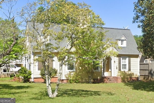 422 Jackson Avenue, Thomaston