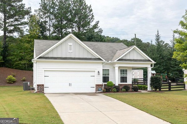 12 Whiskery Way, Cartersville