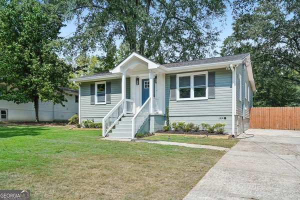 1005 Pinedale Drive, Smyrna