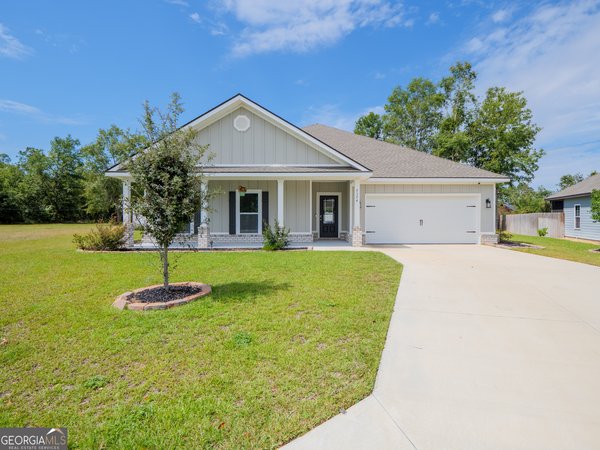 5154 Grand Oak Circle, Lake Park