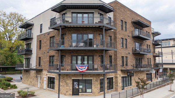 116 Main Street, Blue Ridge