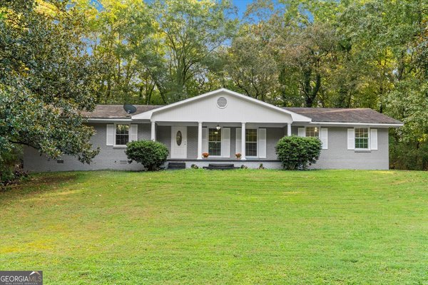 228 Woodland Circle, Calhoun