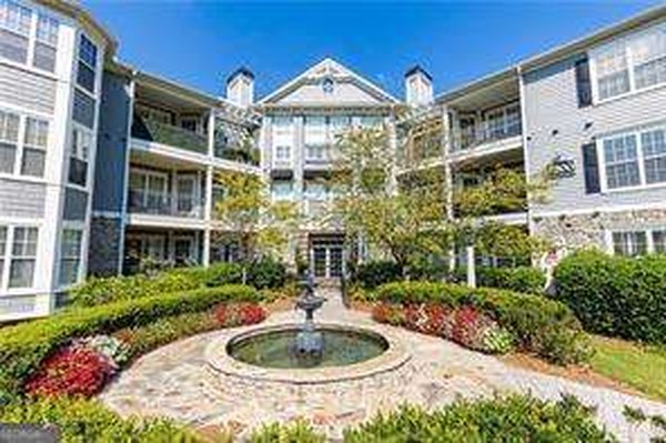 4100 Paces Walk, Atlanta