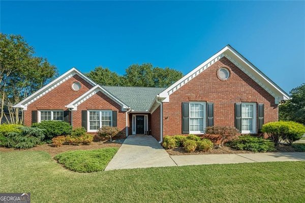 1333 Windsor Oak Court, Lawrenceville