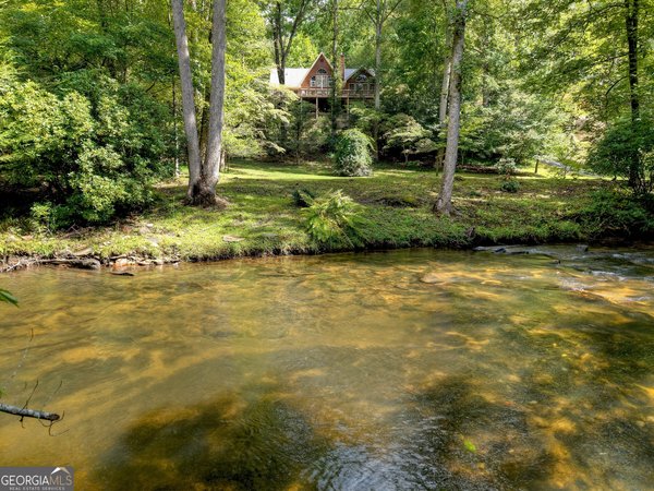 324 Cooper Creek Drive, Suches