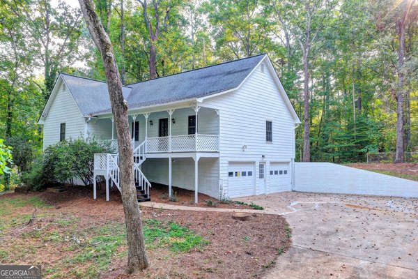 214 Valley Brook Drive, Woodstock
