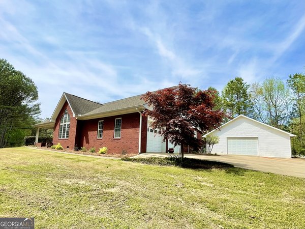 293 Avery Road, Rome