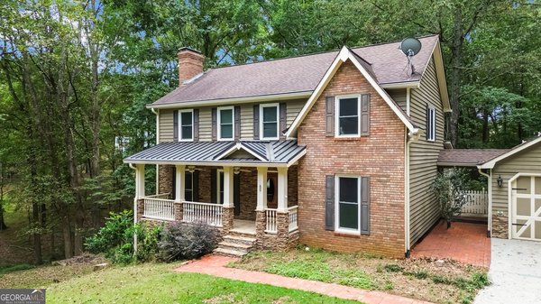 1114 WIND HILL Lane, Marietta