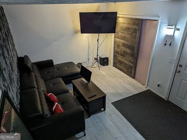 1997 Whitehall Forest Court, Atlanta