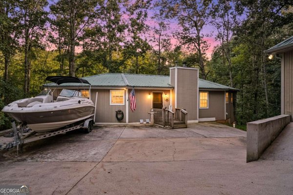 9320 Chestatee Court, Gainesville