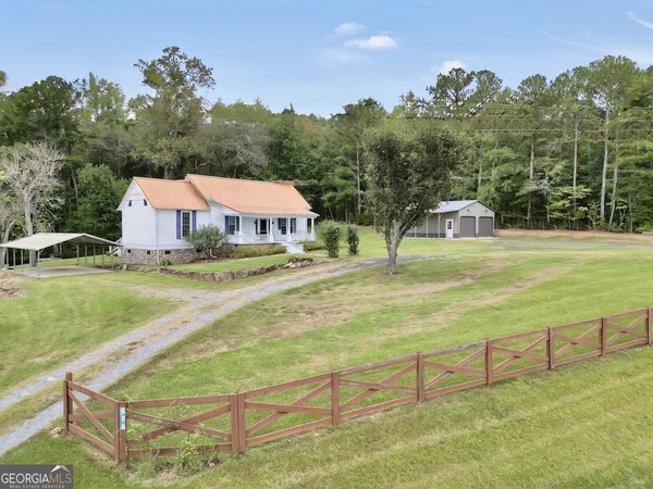 686 Burkett Road, Thomaston