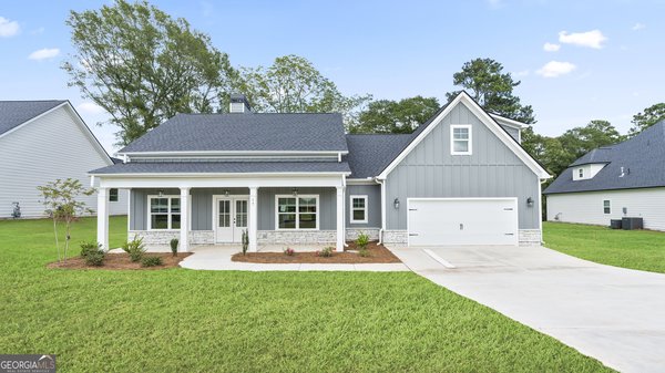 17 Cloverhurst Drive, Newnan