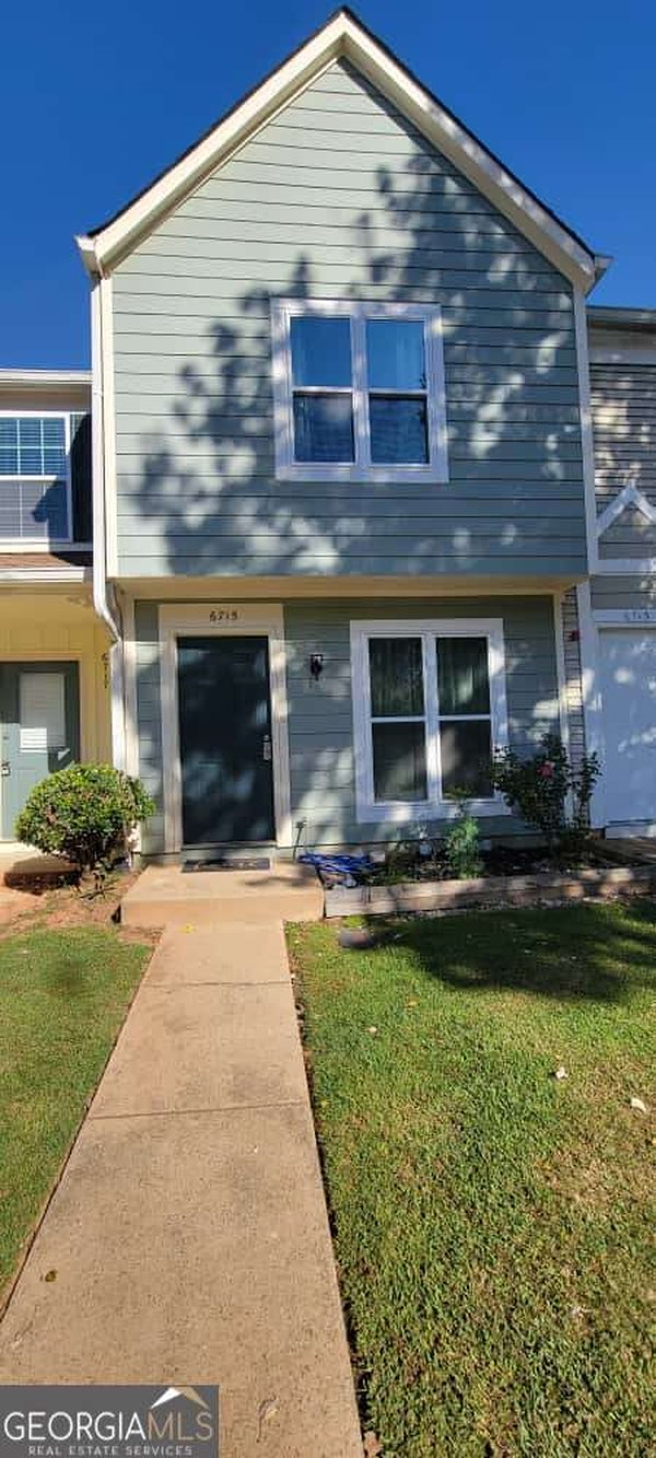 6715 Colchester Place, Norcross