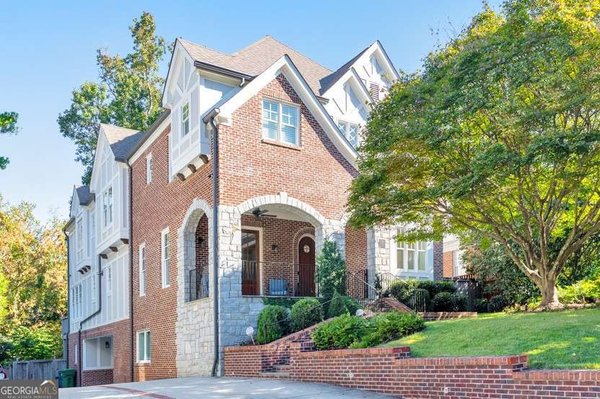 750 Yorkshire Road, Atlanta