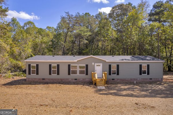 596 Pinetree Circle, Maysville