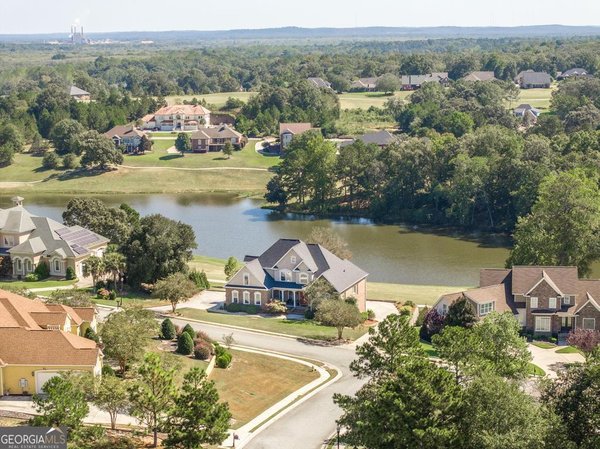 130 McClain Circle, Macon