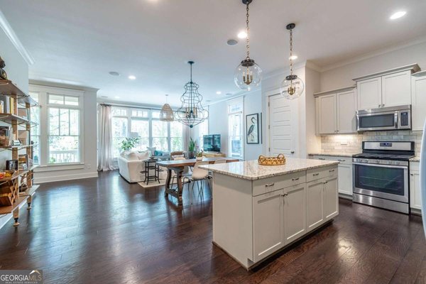 1005 Braeburn Lane, Decatur