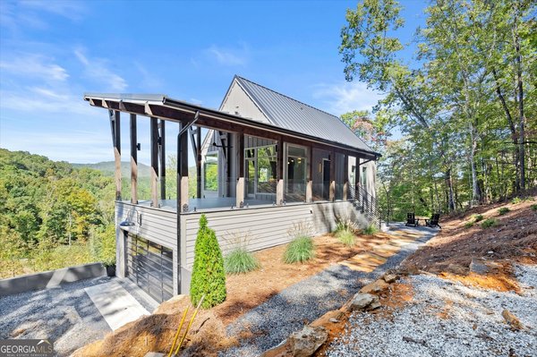 655 Bent Grass Way, Clayton