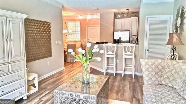 10 Perimeter Summit Boulevard, Atlanta