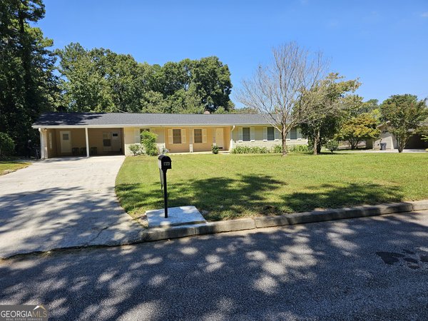 1801 Driftwood Place, Snellville