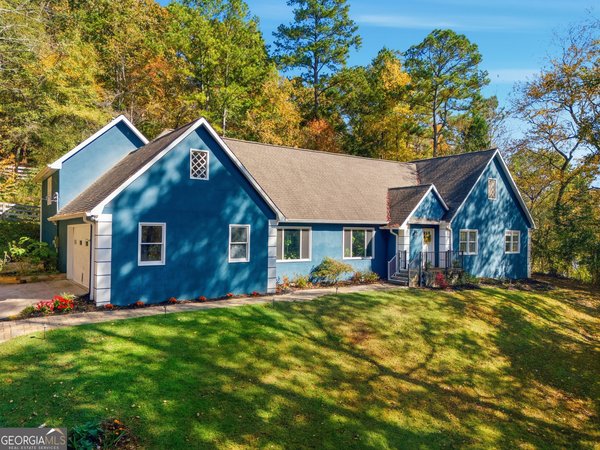 231 Breeze Hill Lane, Canton