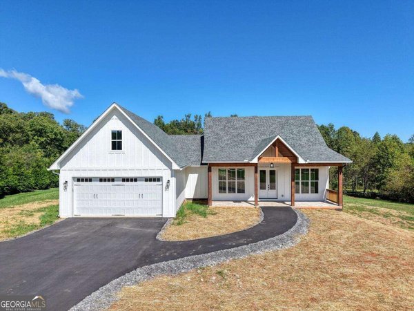 124 Meadow Brooke Lane, Young Harris