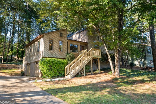 163 Castleair Court, Kennesaw