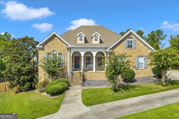 605 Dodds Walk, Macon