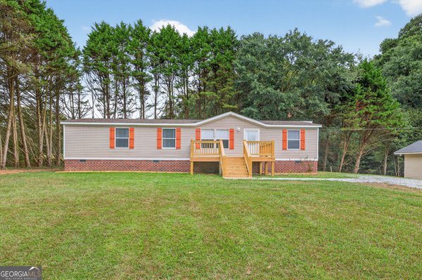 380 Thomas Road, Martin