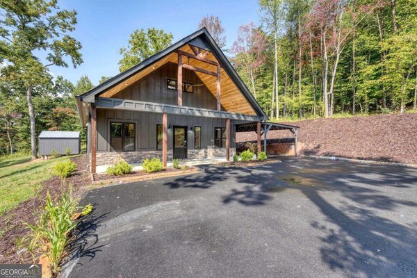 63 Nottaway Lane, Young Harris