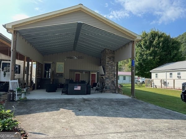 4370 Riverbank Run, Hiawassee