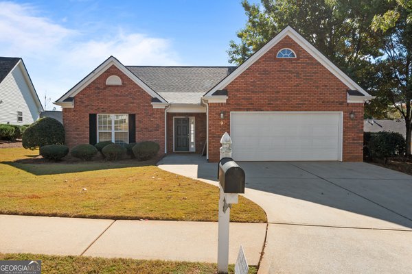9 Bluegrass Pass, Newnan