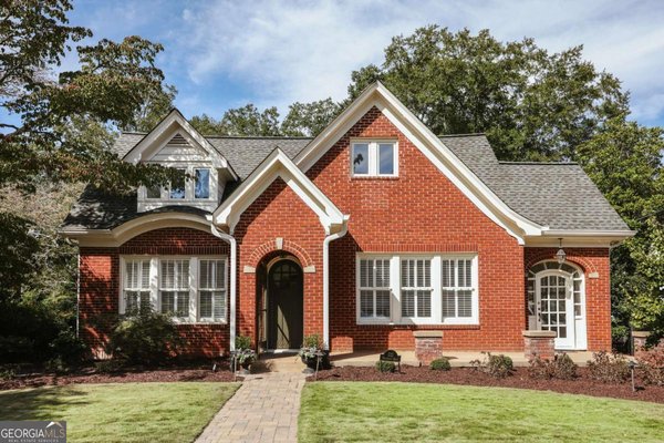 221 University Drive, Athens